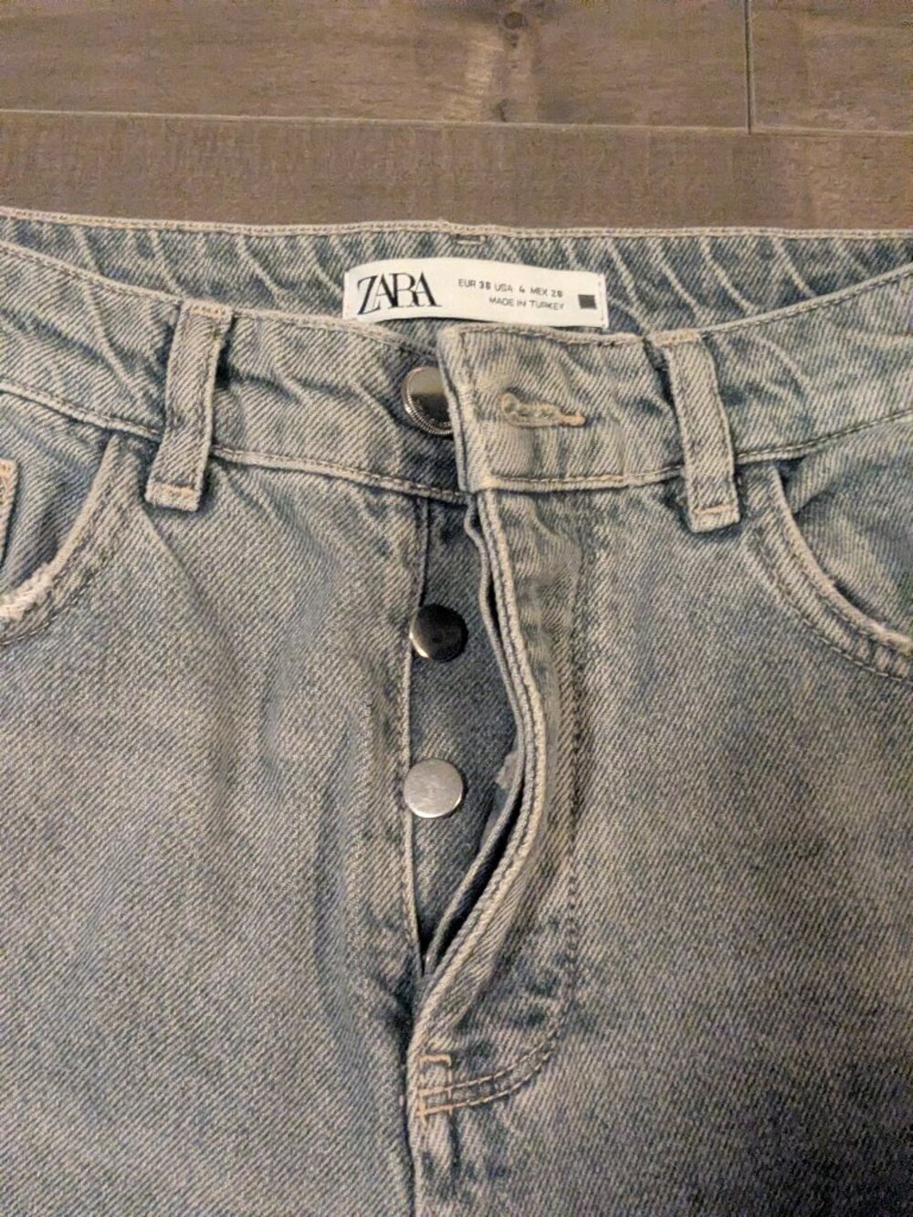 Zara High Rise Wideleg Jeans with Rip - Picture 14 of 16